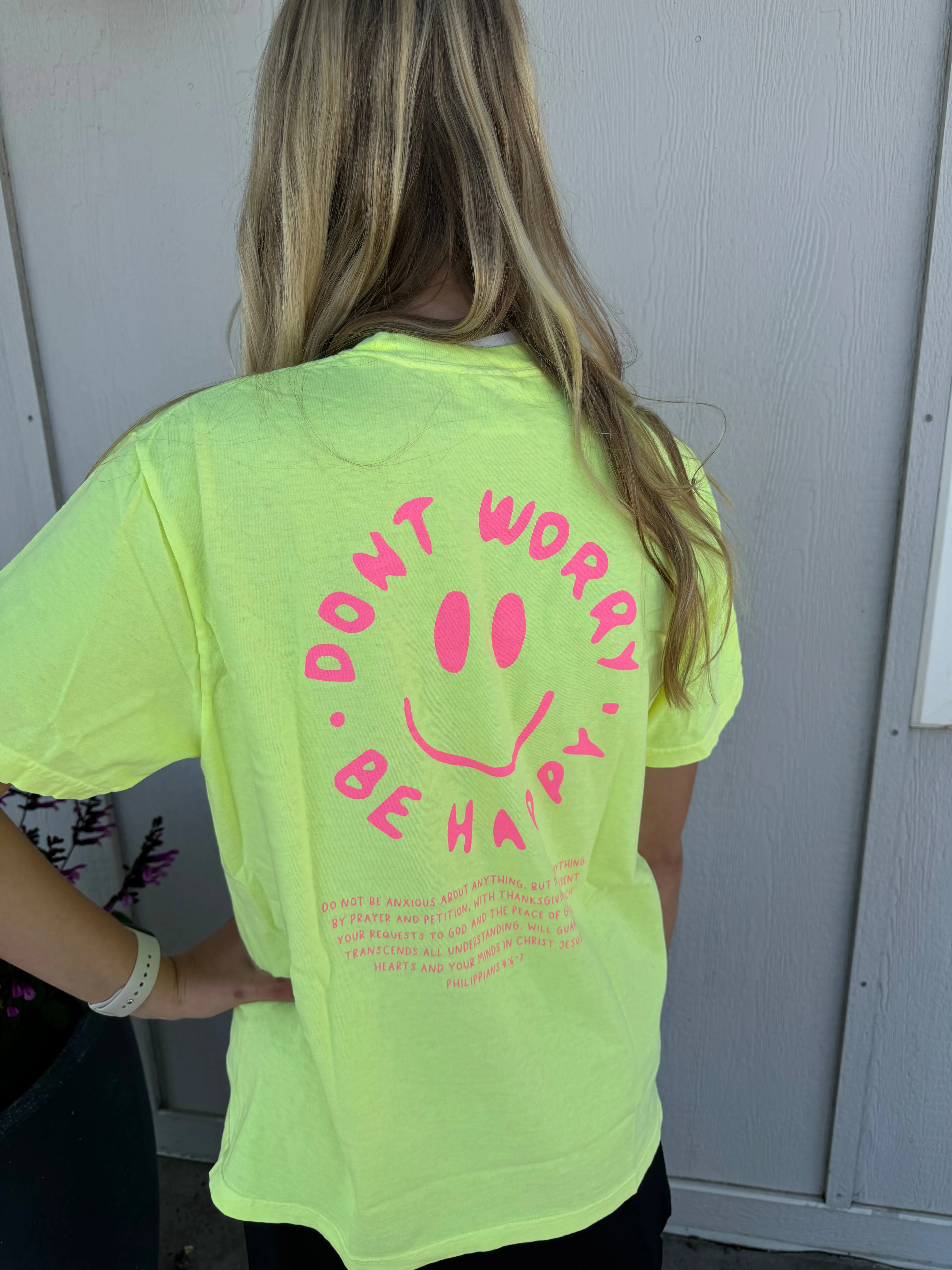 DON'T WORRY BE HAPPY GRAPHIC TEE