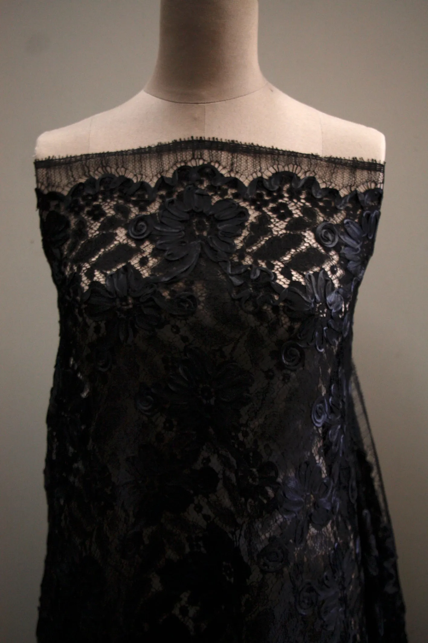 Fiora Ribbon Black Lace