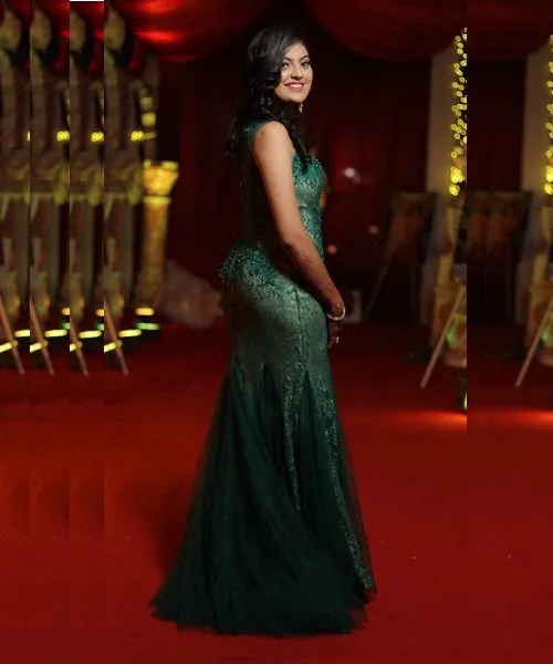 G78, Green Lace Tube Mermaid Gown, Size (XS-30 to L-36)